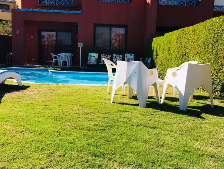 فيلا في تلال السخنة