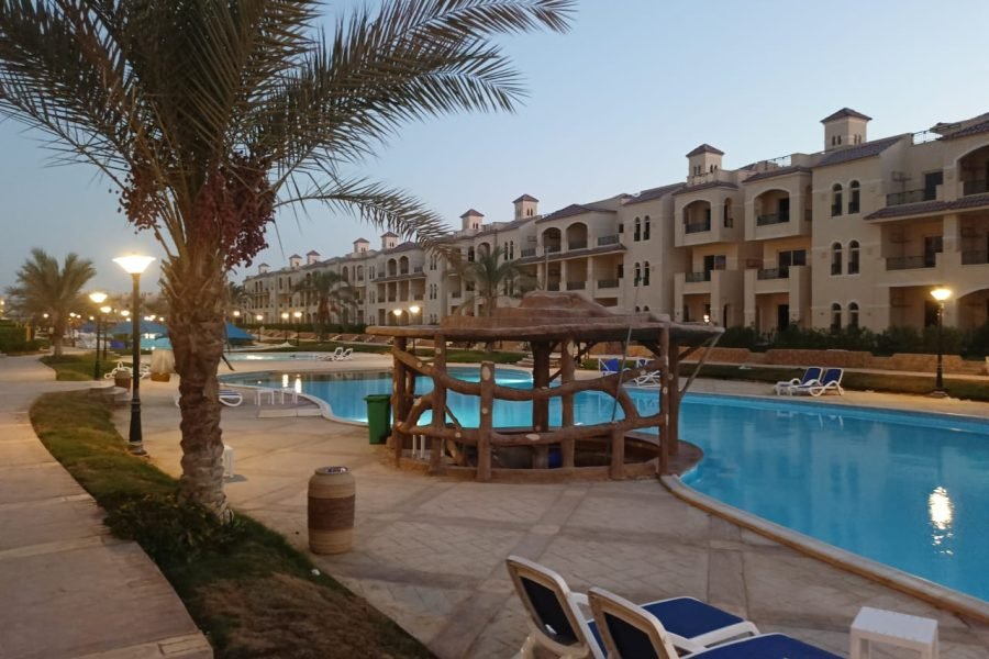 شاليه أرضي بحديقة في بالم بيتش العين السخنة