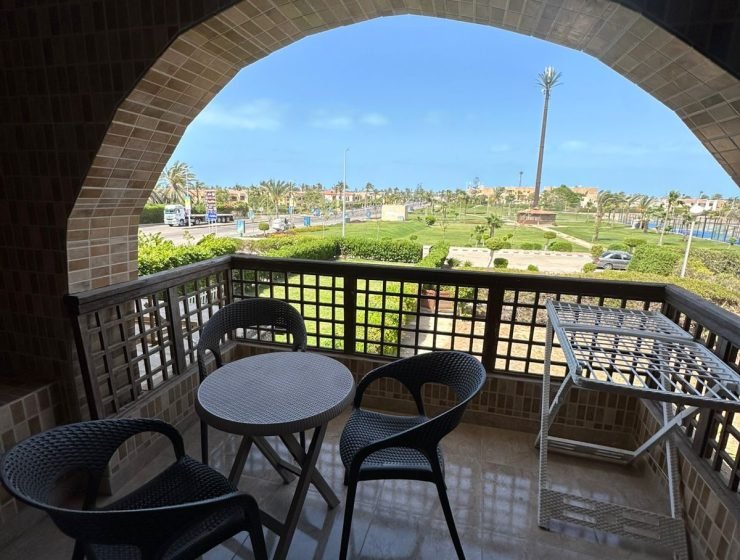 شالية 3 غرف مكيفين و 2 حمام مارينا 5 الساحل الشمالي