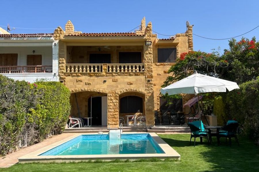 فيلا 6 غرف في مارينا 5 اول صف بحر و برايفت بول الساحل الشمالي