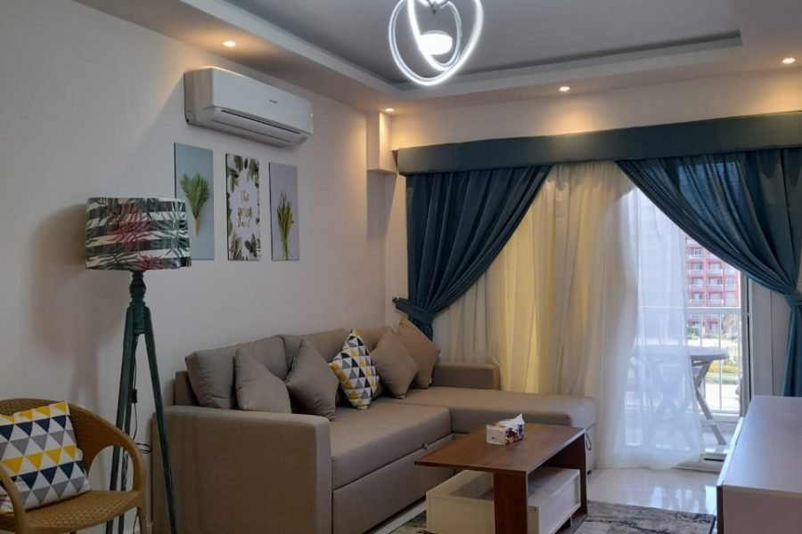 شاليه غرفتين ع الممشي مكيف بالكامل جولف بورتو مارينا