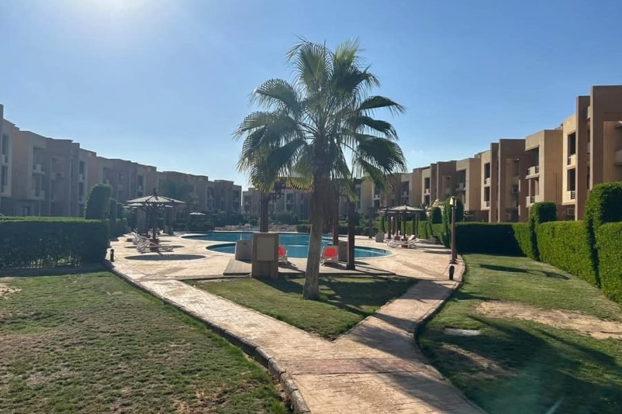 شالية في قرية بلو باي اسيا السخنة